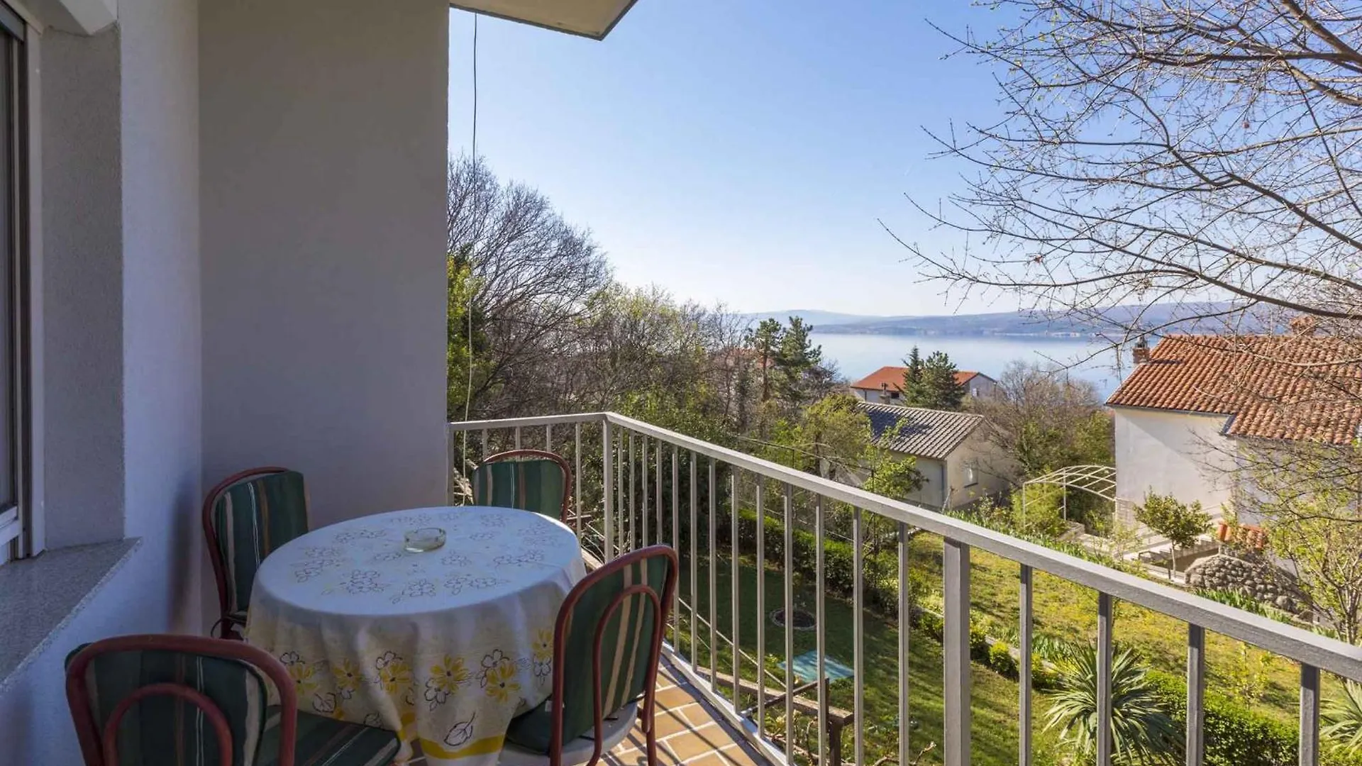 Apartment In Dramalj 41655