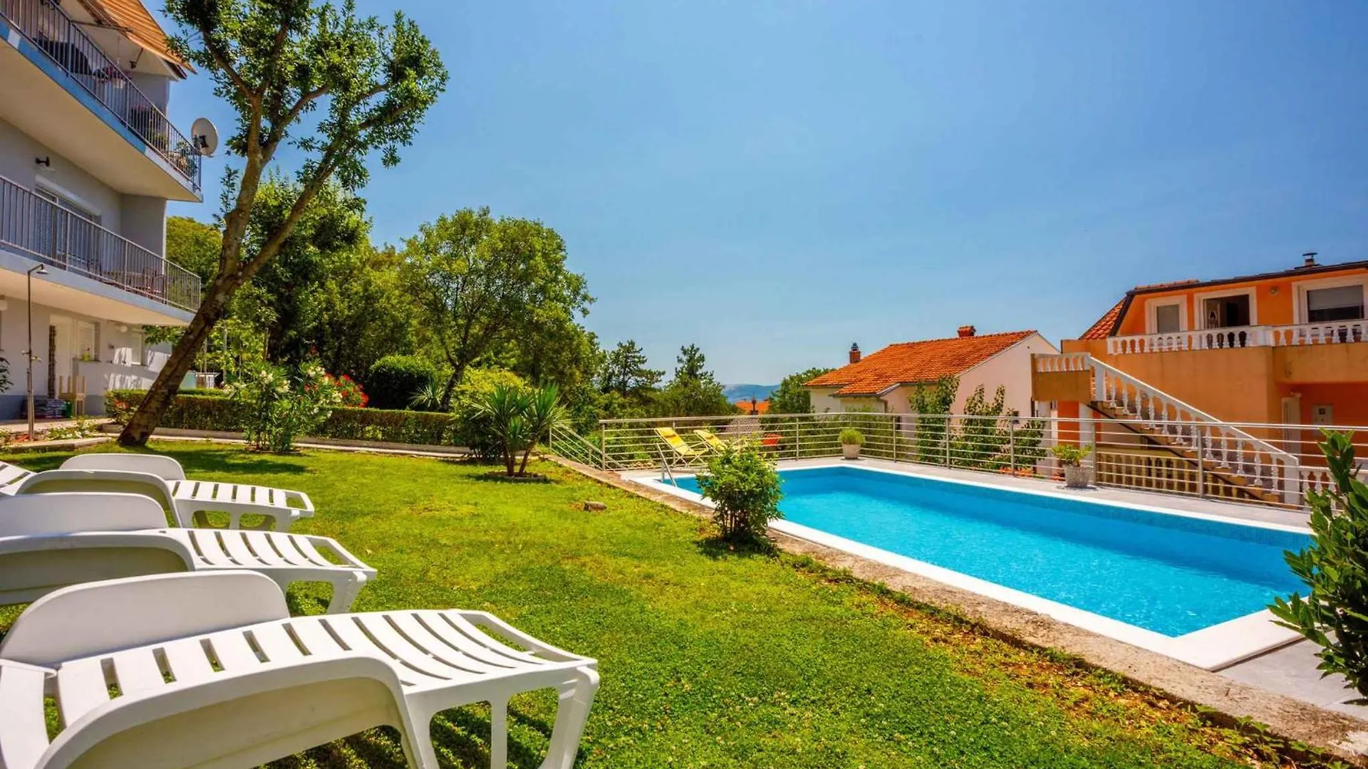 Apartment In Dramalj 41655